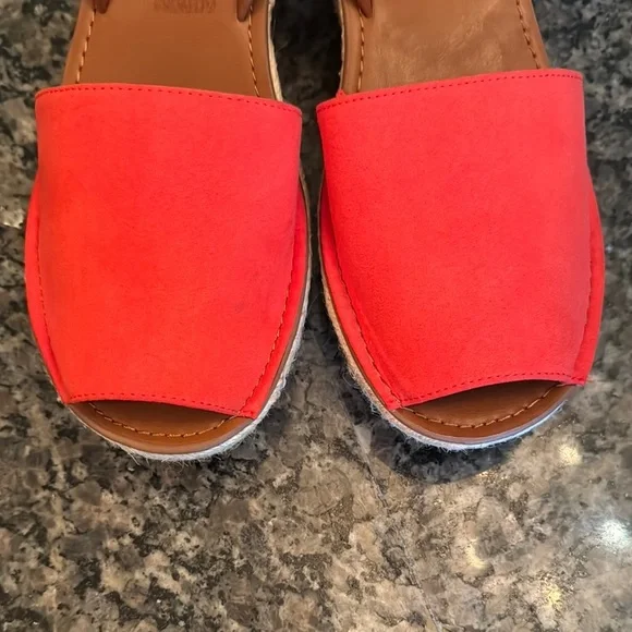 Kenneth Cole Reaction Red Orange rafia Wedge Espadrilles NIB 7.5 - Picture 7 of 11
